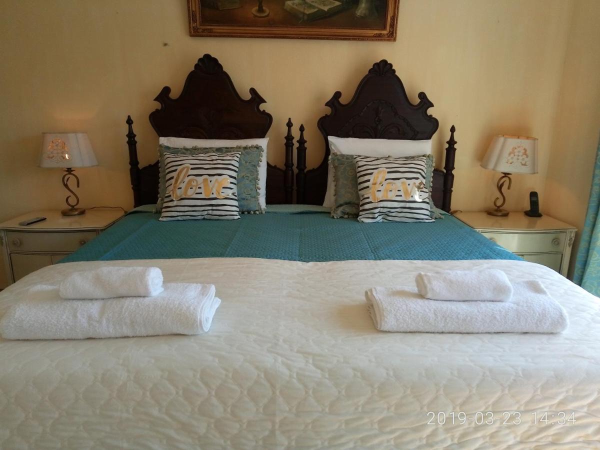 Bed and Breakfast Casa De Santo Amaro Sintra Esterno foto